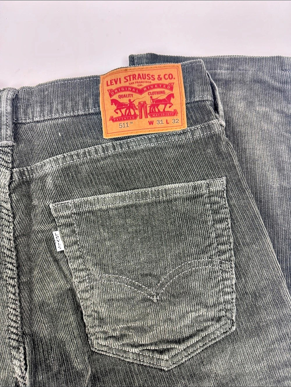 Levi's 511 Men's Green Corduroy Straight Jeans pants Waist 31/32 - Picture 7 of 13